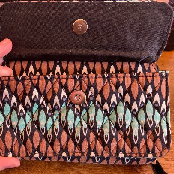NWOT Vera Bradley Wristlet Wallet Cross Body Phone Holder Blue Brown Pattern - Picture 4 of 6
